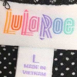 Black and white opposite polkadots